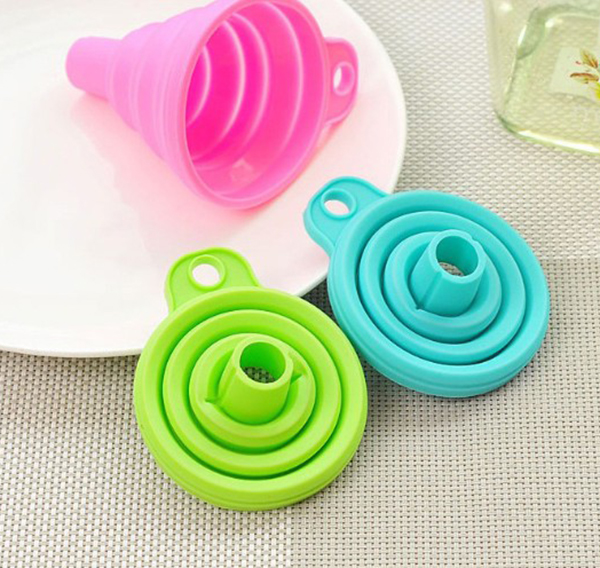 Silicone care products, liquid containers